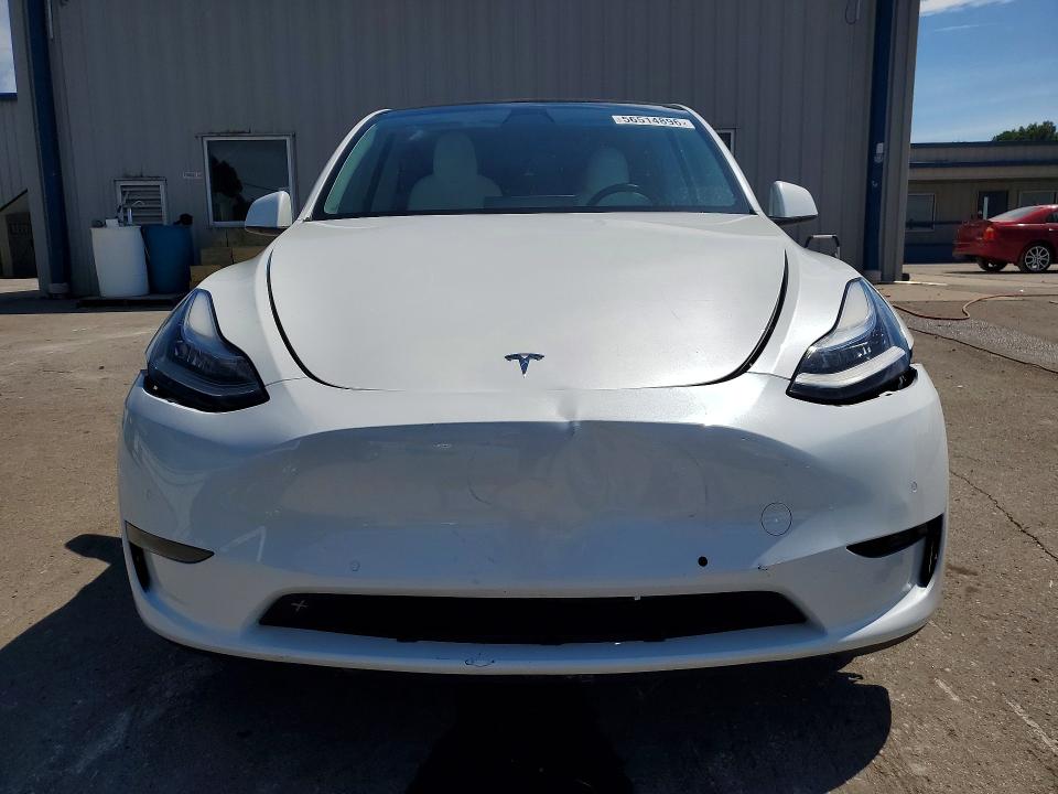 56514896 :رقم المزاد ، 5YJYGAEEXMF298637 vin ، 2021 Tesla Model Y مزاد بيع