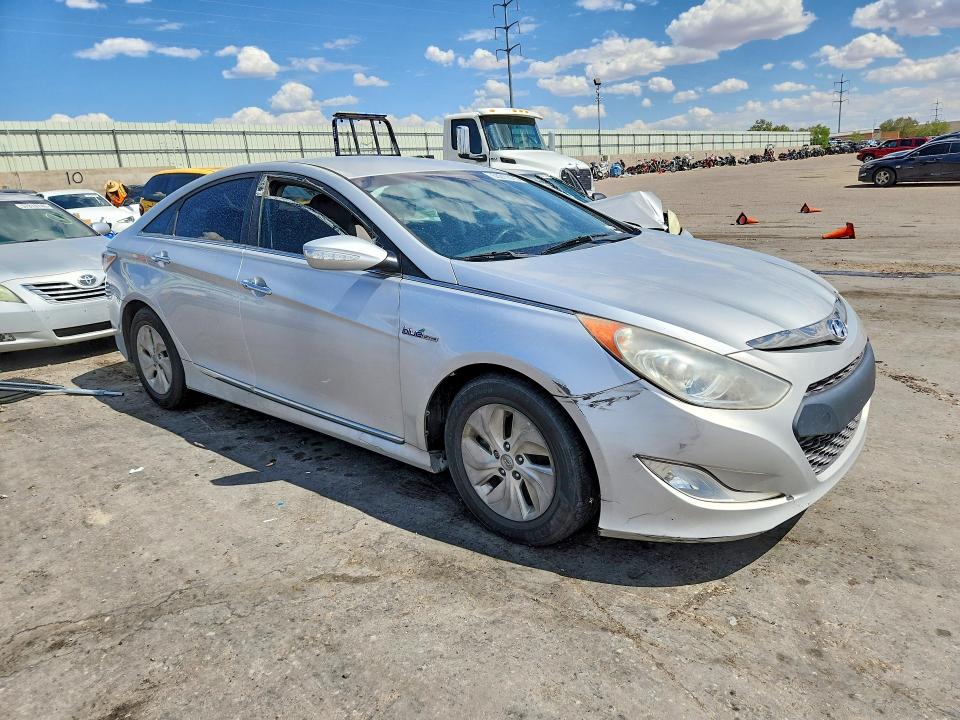 58211076 :رقم المزاد ، KMHEC4A49FA137667 vin ، 2015 Hyundai Sonata Hybrid مزاد بيع