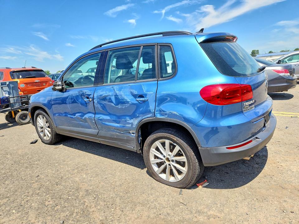 56309406 :رقم المزاد ، WVGBV7AX6HK052257 vin ، 2017 Volkswagen Tiguan مزاد بيع