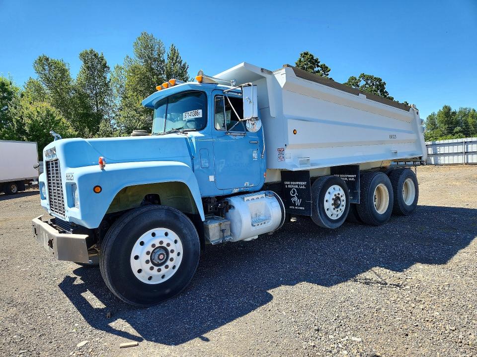 1990 Mack Rb688s მანქანა იყიდება აუქციონზე, vin: 1M2P270CXLM008837, აუქციონის ნომერი: 57141386