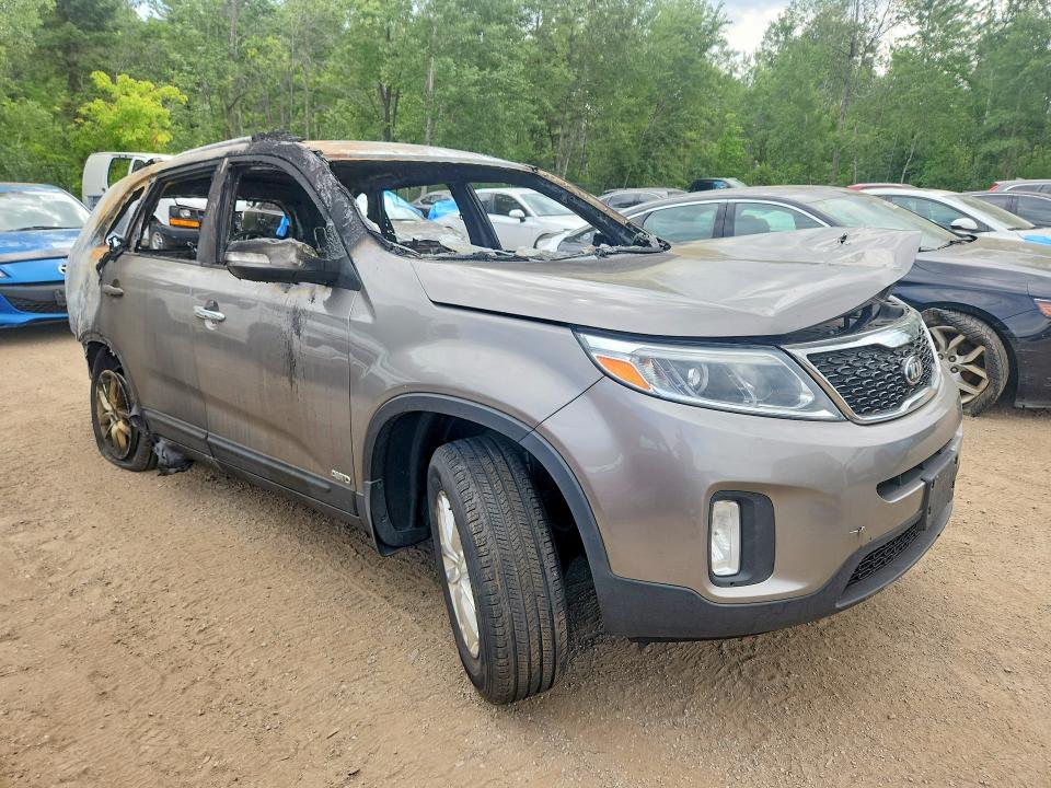 58740096 :رقم المزاد ، 5XYKTCA6XFG629255 vin ، 2015 Kia Sorento مزاد بيع