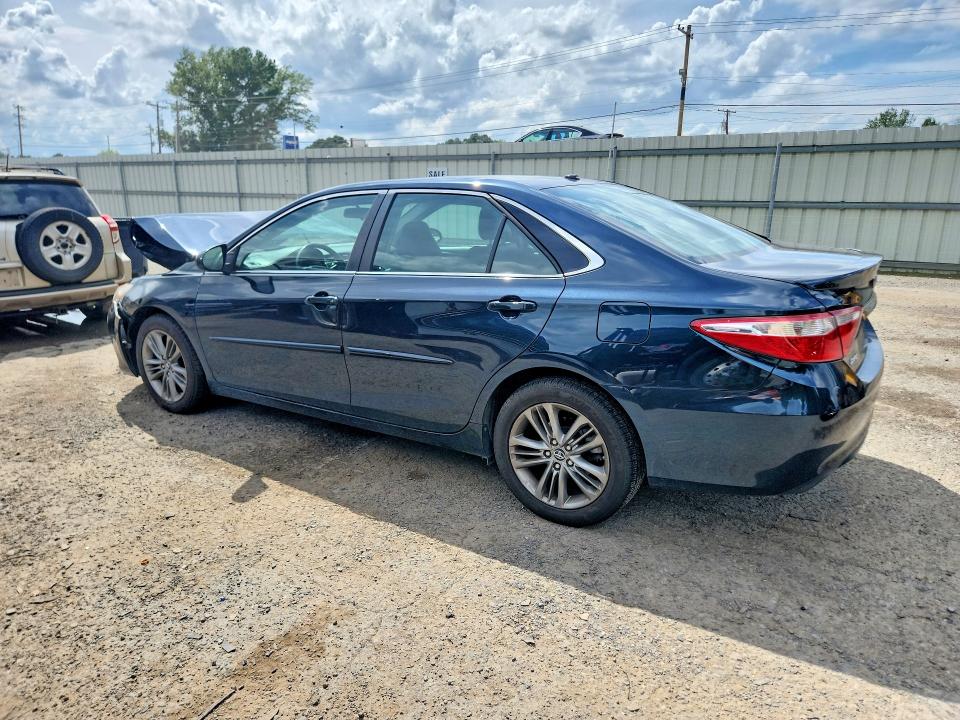 56433416 :رقم المزاد ، 4T1BF1FK0HU374310 vin ، 2017 Toyota Camry مزاد بيع