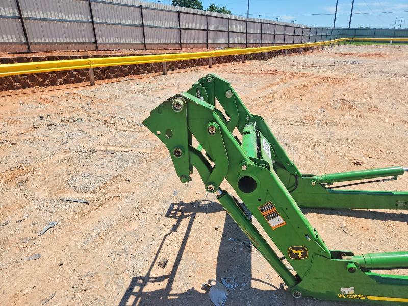 55033196 :رقم المزاد ، 1P0520MXCND087239 vin ، 2022 John Deere 520m مزاد بيع
