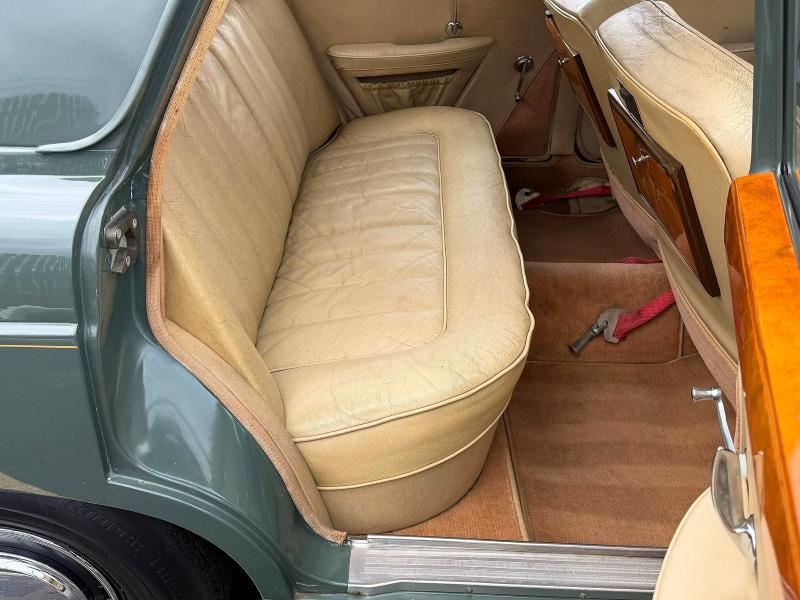 57716026 :رقم المزاد ، VRS3L3307 vin ، 1964 Vand 4 Litre R مزاد بيع