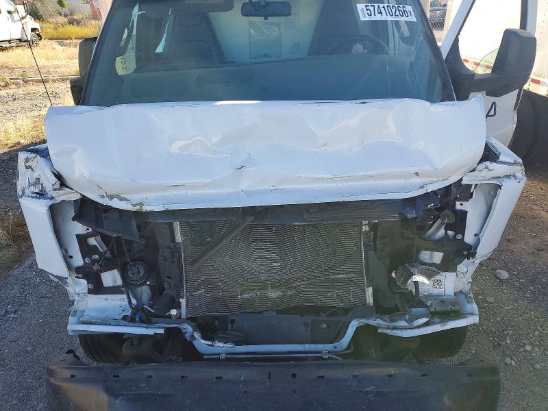 57410266 :رقم المزاد ، 7GZ37TC70NN009538 vin ، 2022 Gmc Savana مزاد بيع
