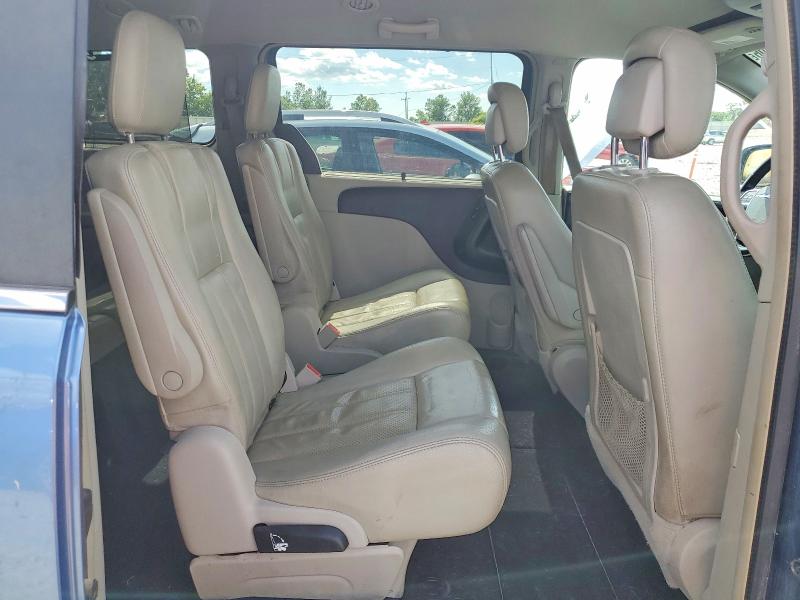 57781996 :رقم المزاد ، 2A4RR8DG9BR784765 vin ، 2011 Chrysler Town & Country مزاد بيع