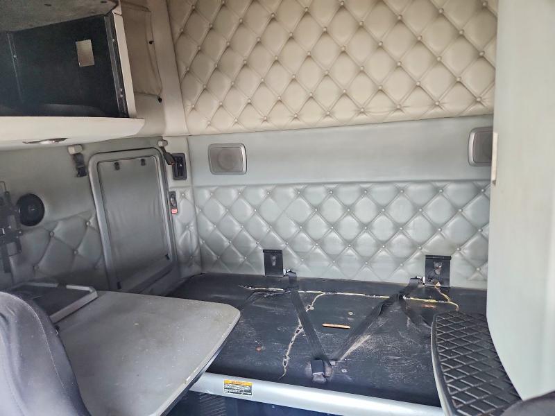 57139636 :رقم المزاد ، 1XKYDP9X8EJ412060 vin ، 2014 Kenworth T680 مزاد بيع