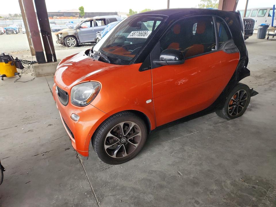 Aukcja sprzedaży 2016 Smart Fortwo, vin: WMEFJ5DA3GK078893, numer aukcji: 58776606