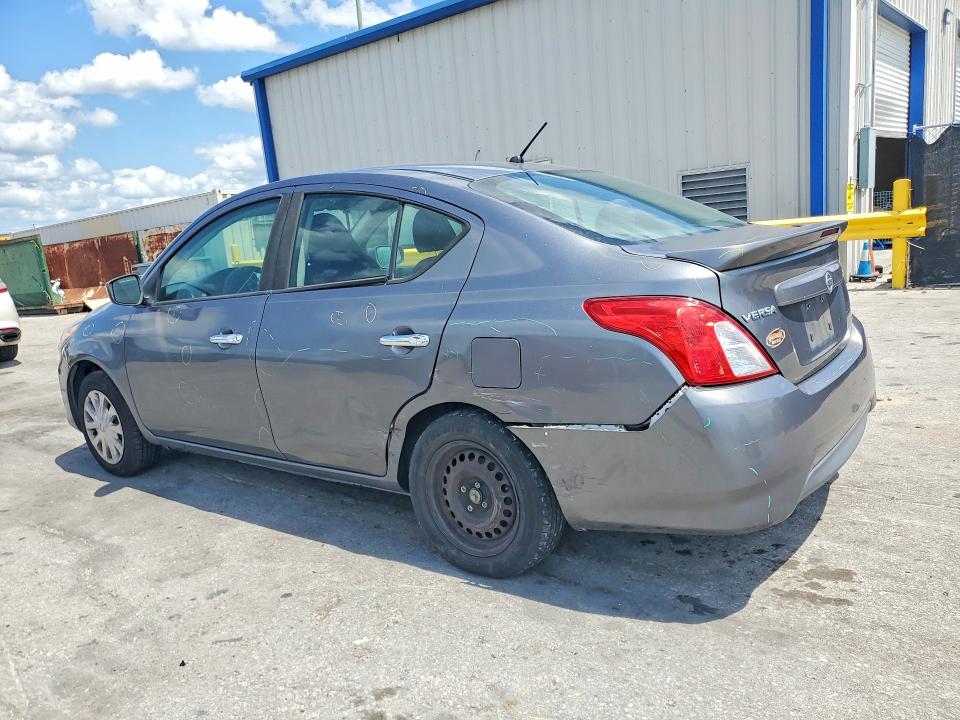 56250056 :رقم المزاد ، 3N1CN7AP0JL873063 vin ، 2018 Nissan Versa مزاد بيع