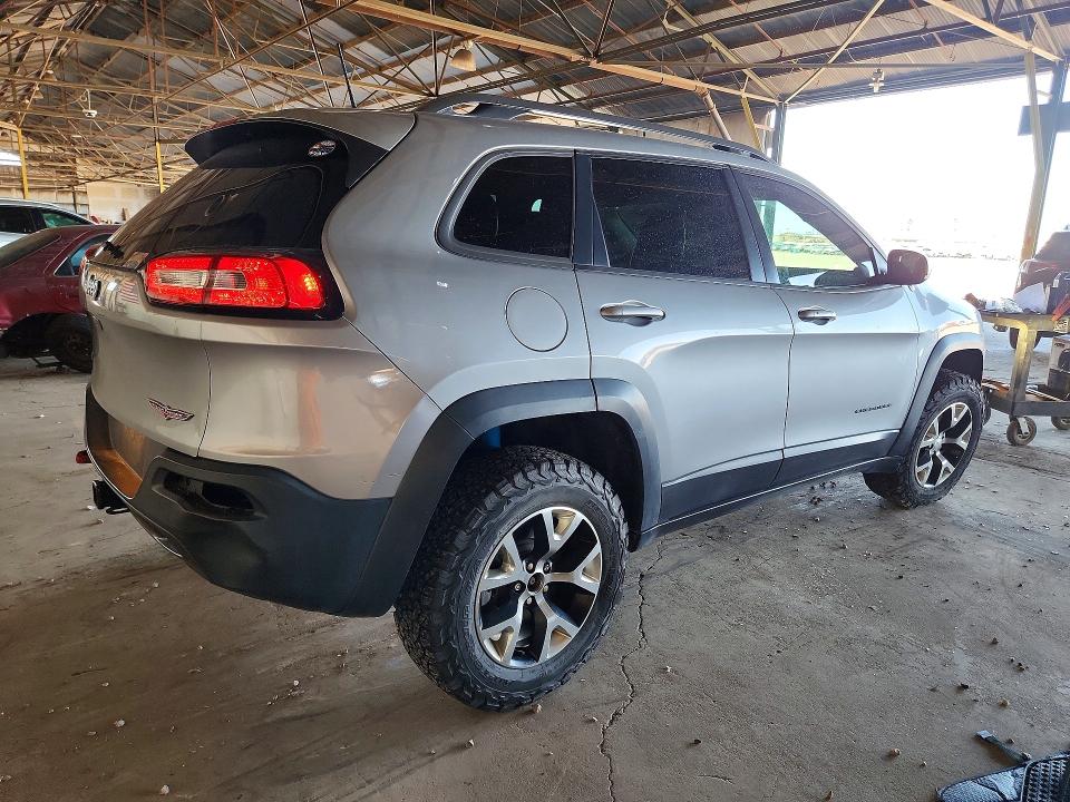 58989466 :رقم المزاد ، 1C4PJMBS9HW665182 vin ، 2017 Jeep Cherokee مزاد بيع