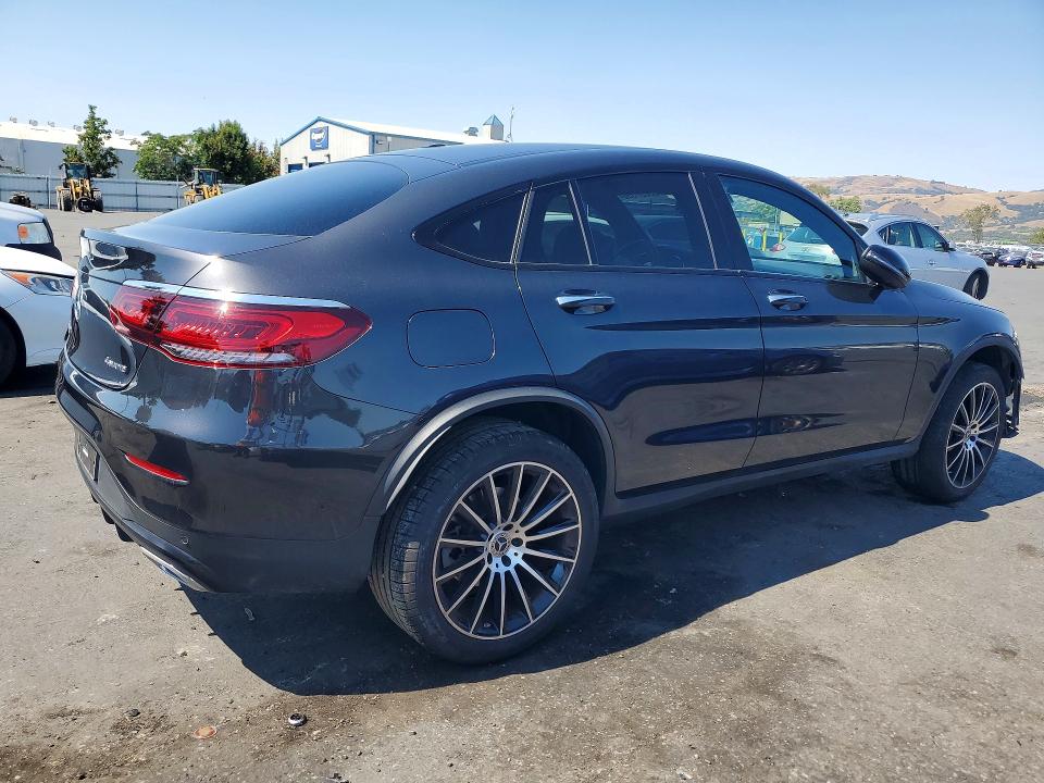 58097396 :رقم المزاد ، W1N0J8EB8MF949412 vin ، 2021 Mercedes-benz Glc Coupe مزاد بيع