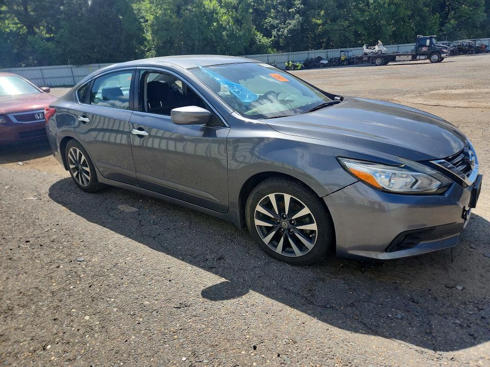 Продаж на аукціоні авто 2017 Nissan Altima, vin: 1N4AL3AP3HC177814, номер лоту: 59106246
