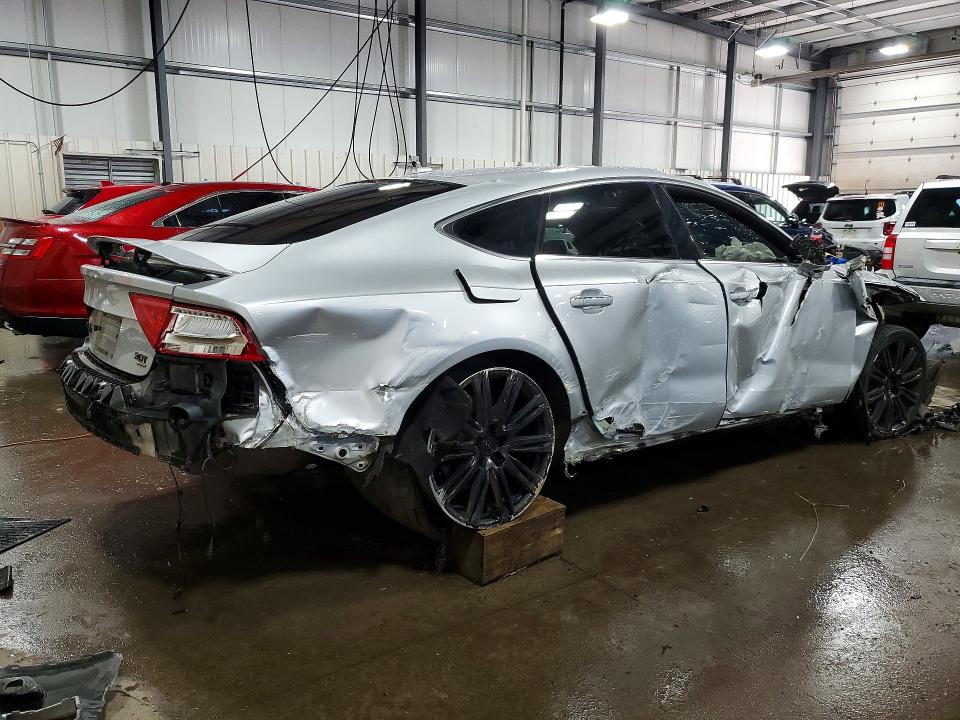 55927976 :رقم المزاد ، WAUWGAFC5FN002848 vin ، 2015 Audi A7 مزاد بيع