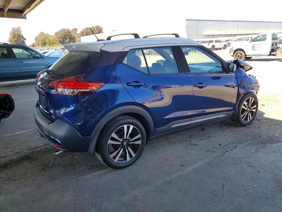 Продажа на аукционе авто 2018 Nissan Kicks, vin: 3N1CP5CU9JL532326, номер лота: 58059546