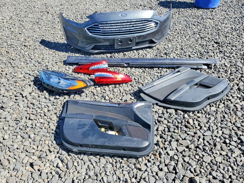 57078786 :رقم المزاد ، 3FA6P0HD1LR149895 vin ، 2020 Ford Fusion مزاد بيع