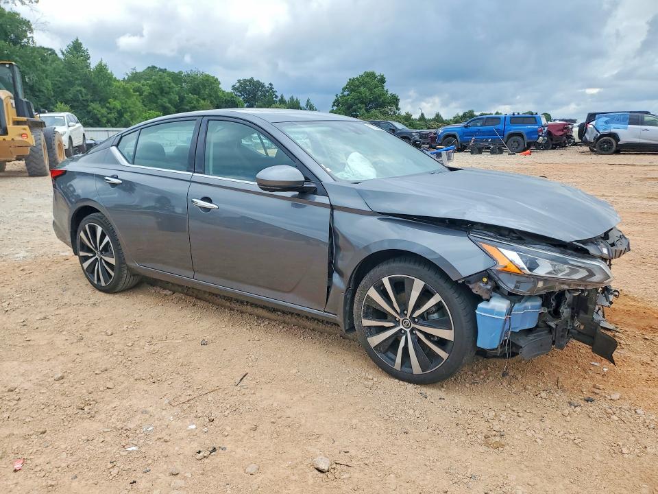 57606816 :رقم المزاد ، 1N4BL4FW5MN356767 vin ، 2021 Nissan Altima مزاد بيع