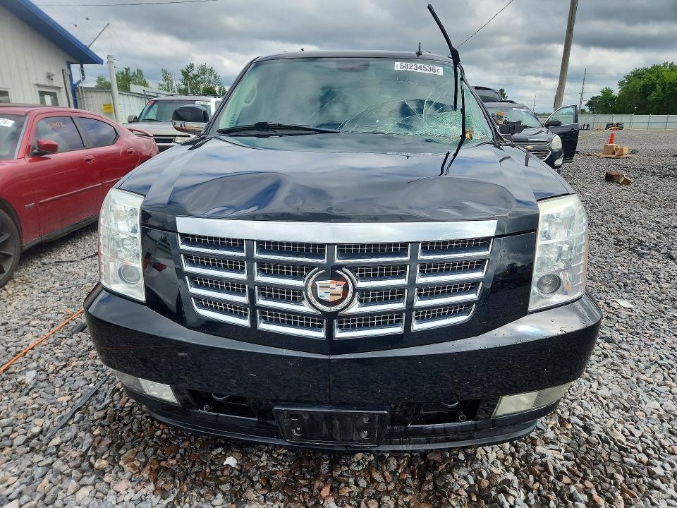 2010 Cadillac Escalade მანქანა იყიდება აუქციონზე, vin: 1GYUKCEF3AR217673, აუქციონის ნომერი: 58234536