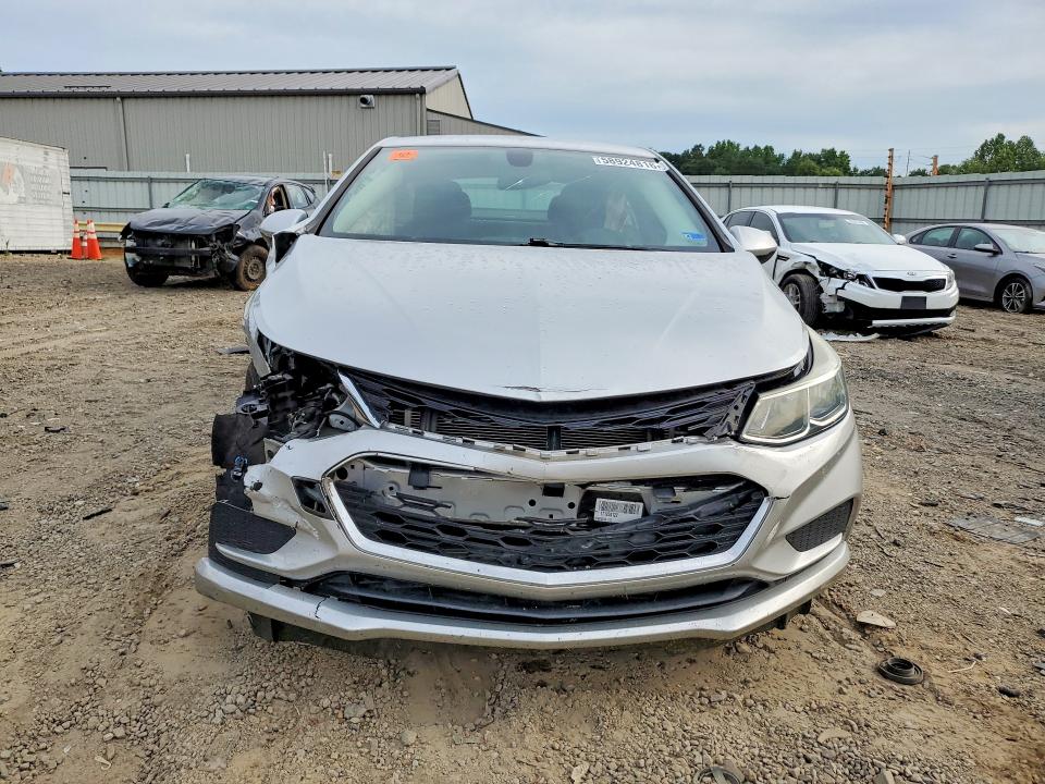 58924816 :رقم المزاد ، 1G1BC5SMXH7232856 vin ، 2017 Chevrolet Cruze مزاد بيع
