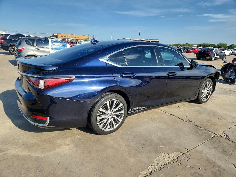 58711226 :رقم المزاد ، 58AB21B15KU004205 vin ، 2019 Lexus Es مزاد بيع