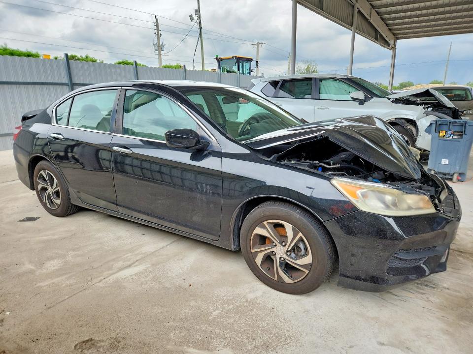 Продажа на аукционе авто 2017 Honda Accord, vin: 1HGCR2F38HA263408, номер лота: 55898596