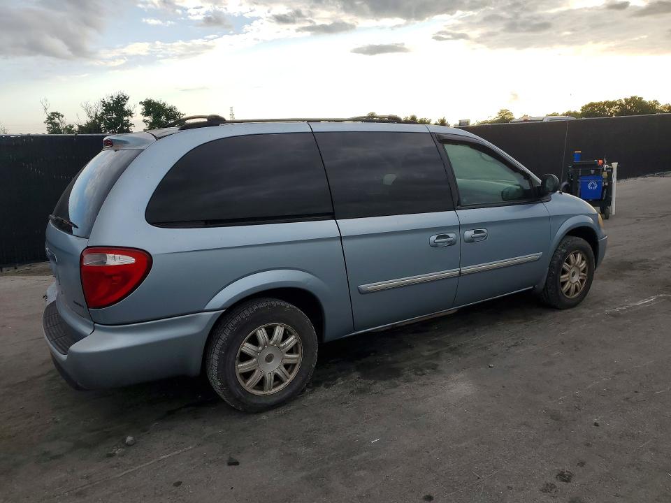 2006 Chrysler Town & Country მანქანა იყიდება აუქციონზე, vin: 2A4GP54L16R728835, აუქციონის ნომერი: 57009316
