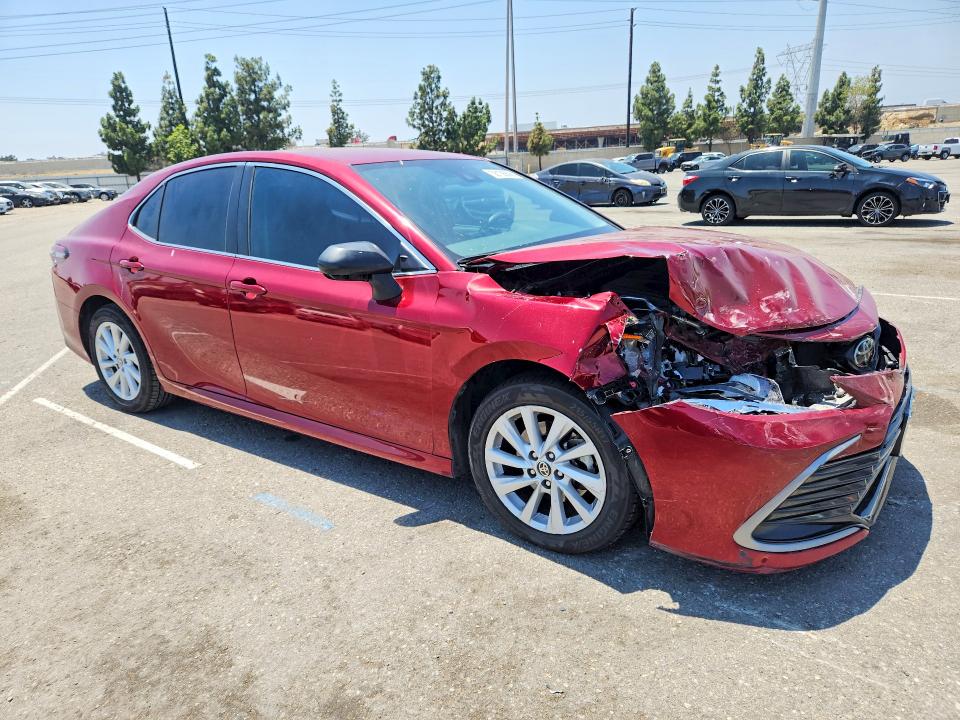 2022 Toyota Camry მანქანა იყიდება აუქციონზე, vin: 4T1C11AK1NU049736, აუქციონის ნომერი: 58138806