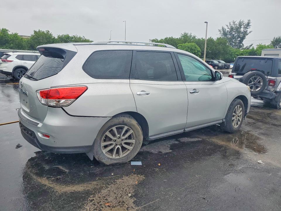 56092606 :رقم المزاد ، 5N1AR2MN9FC681421 vin ، 2015 Nissan Pathfinder مزاد بيع