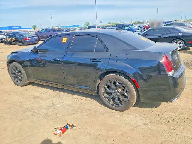 55788976 :رقم المزاد ، 2C3CCAGG1GH321259 vin ، 2016 Chrysler 300 مزاد بيع