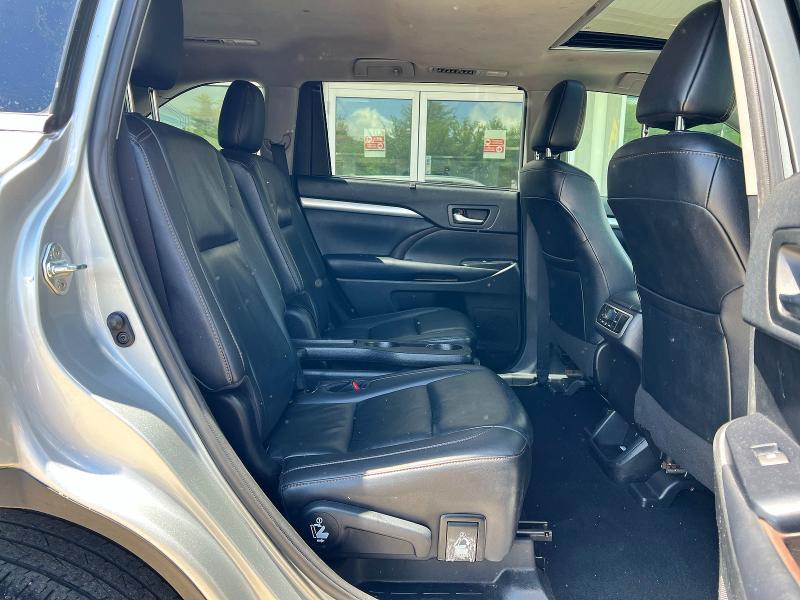 Продажа на аукционе авто 2019 Toyota Highlander, vin: 5TDKZRFH8KS566312, номер лота: 56324136
