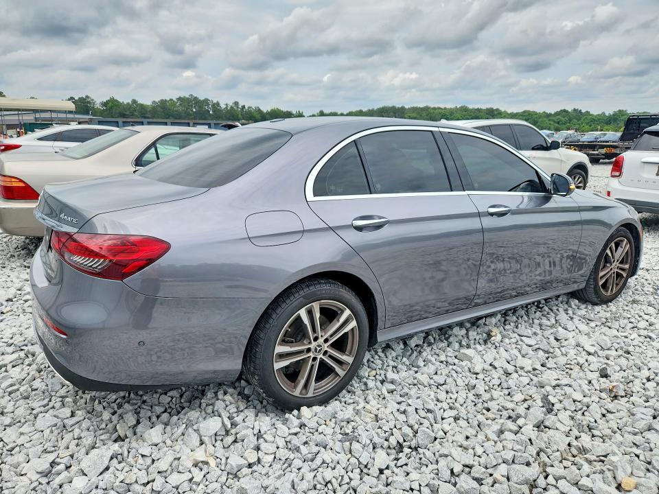 56826546 :رقم المزاد ، W1KZF8EBXNB072534 vin ، 2022 Mercedes-benz E مزاد بيع