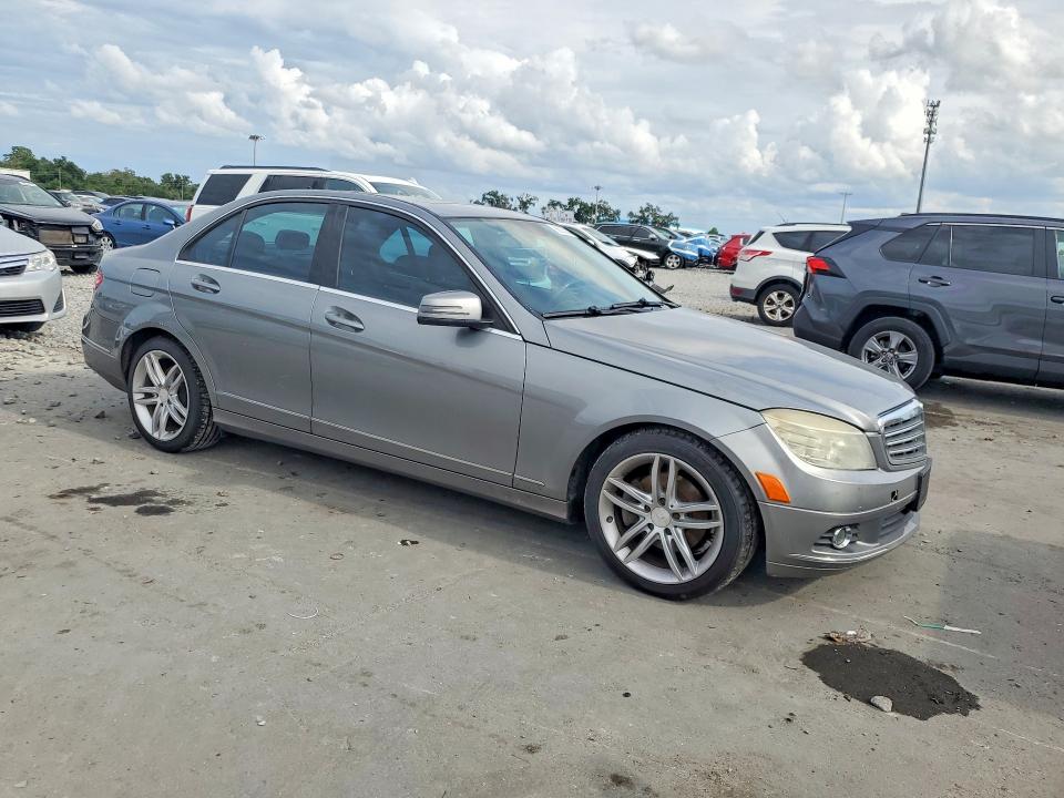 2010 Mercedes-benz C მანქანა იყიდება აუქციონზე, vin: WDDGF8BB6AR092342, აუქციონის ნომერი: 56855536