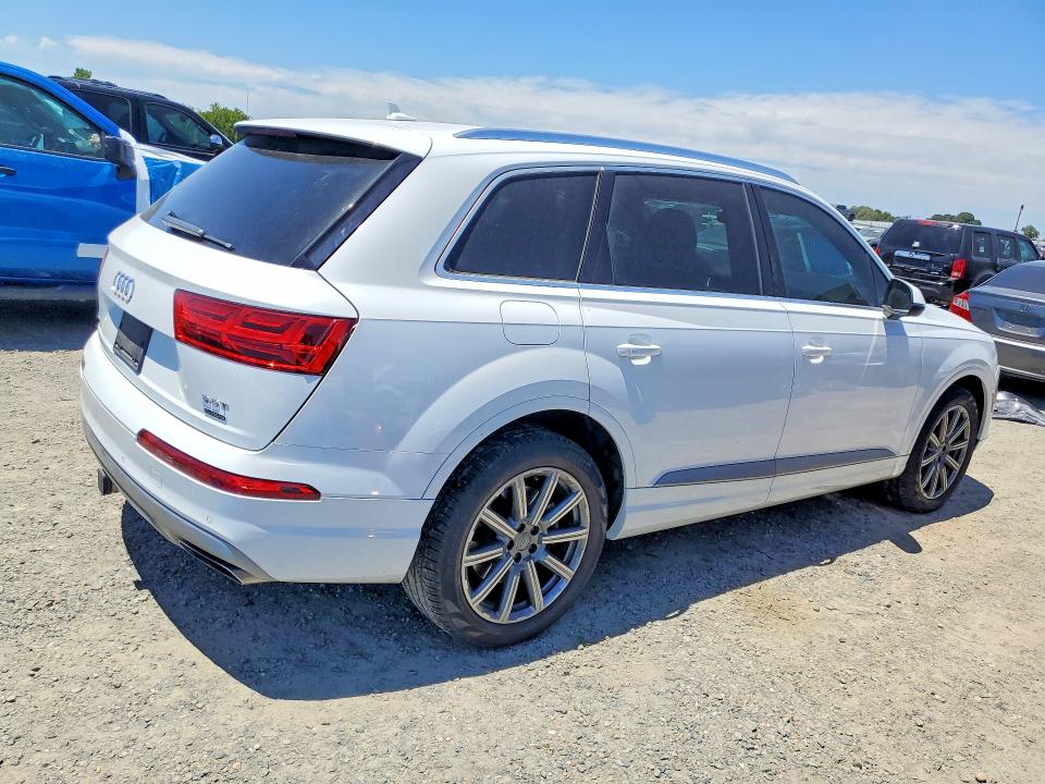 56367306 :رقم المزاد ، WA1LAAF70JD016384 vin ، 2018 Audi Q7 مزاد بيع