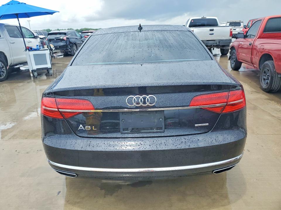 56268606 :رقم المزاد ، WAU3GAFD6FN031318 vin ، 2015 Audi A8 مزاد بيع