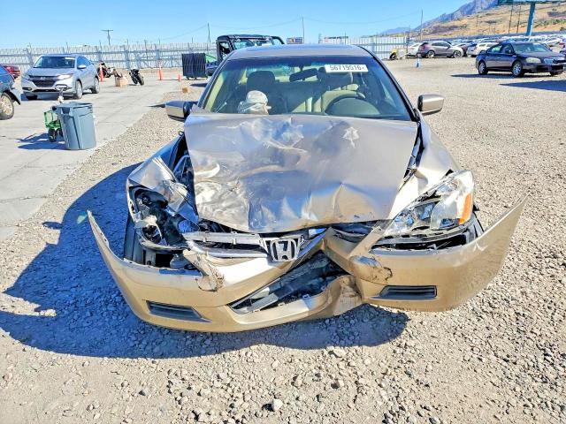 56719516 :رقم المزاد ، JHMCM56866C010789 vin ، 2006 Honda Accord مزاد بيع