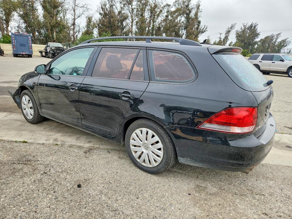 52922446 :رقم المزاد ، 3VWPP7AJ8EM624625 vin ، 2014 Volkswagen Jetta مزاد بيع