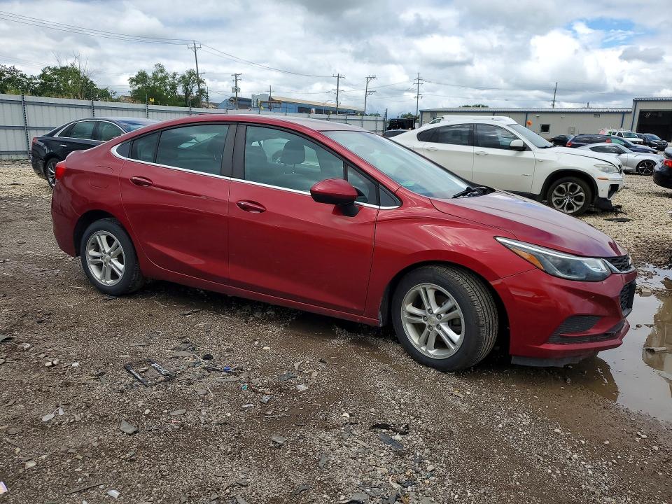 57610526 :رقم المزاد ، 1G1BE5SM7H7149279 vin ، 2017 Chevrolet Cruze مزاد بيع
