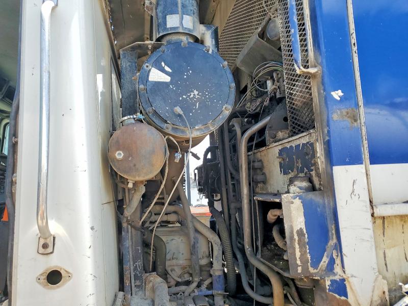 Продажа на аукционе авто 2011 Mack Mru600, vin: 1M2AV02C0BM006563, номер лота: 55930446