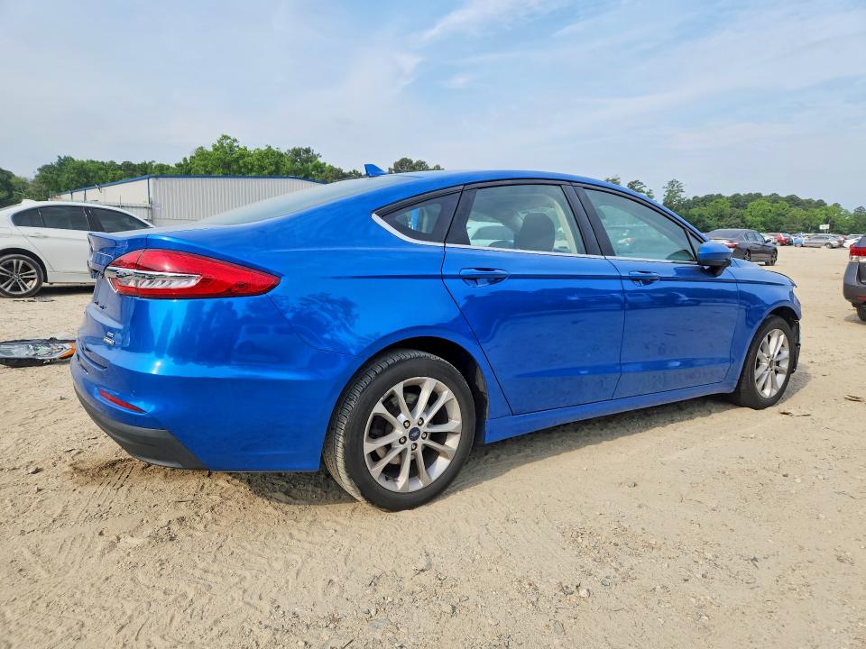 2020 Ford Fusion მანქანა იყიდება აუქციონზე, vin: 3FA6P0LU9LR162935, აუქციონის ნომერი: 55900526