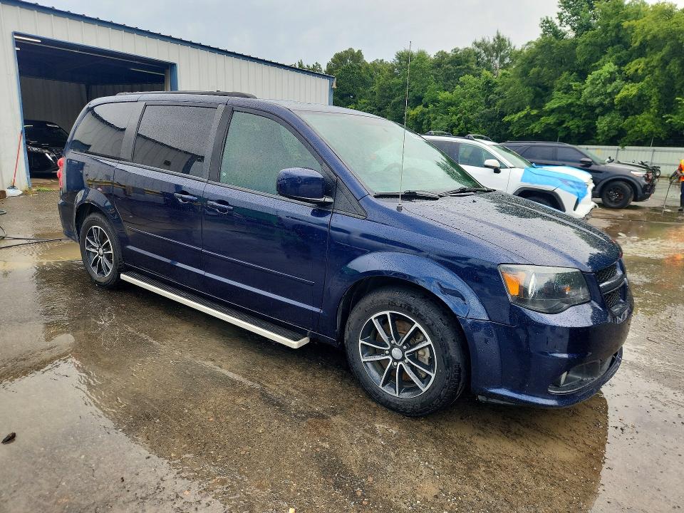 58421466 :رقم المزاد ، 2C4RDGEG1HR791277 vin ، 2017 Dodge Grand Caravan مزاد بيع