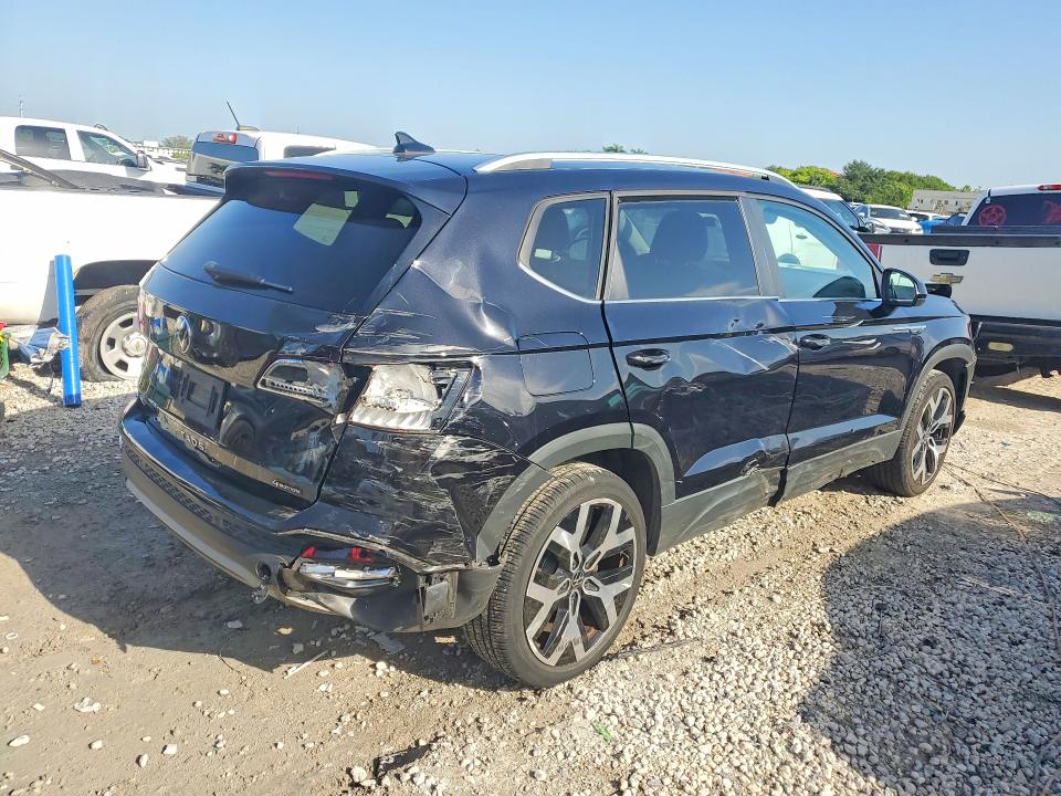 2022 Volkswagen Taos მანქანა იყიდება აუქციონზე, vin: 3VV2X7B20NM033808, აუქციონის ნომერი: 58822736
