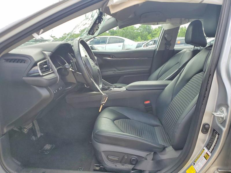 56887516 :رقم المزاد ، 4T1G11AK2MU581884 vin ، 2021 Toyota Camry مزاد بيع