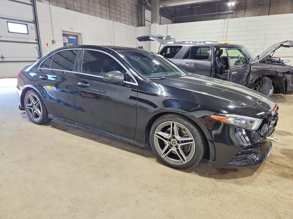 55744856 :رقم المزاد ، W1K3G4FB1LW043844 vin ، 2020 Mercedes-benz A مزاد بيع