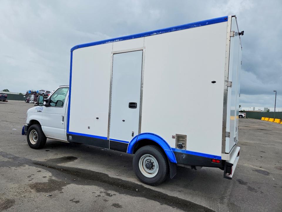 55573186 :رقم المزاد ، 1FDWE3FK1PDD09741 vin ، 2023 Ford E350 مزاد بيع