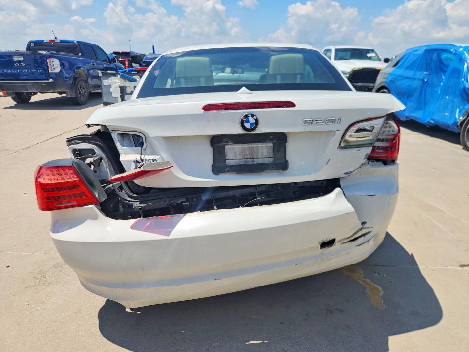 2011 Bmw 328 მანქანა იყიდება აუქციონზე, vin: WBADW3C55BE536163, აუქციონის ნომერი: 57471596