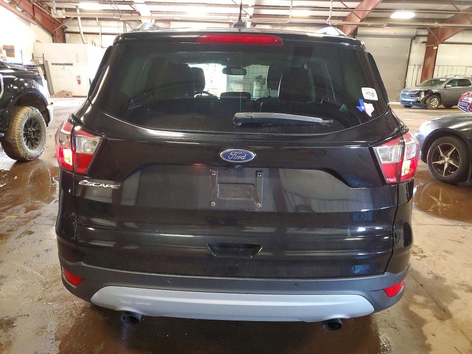 2018 Ford Escape მანქანა იყიდება აუქციონზე, vin: 1FMCU9HD0JUC33735, აუქციონის ნომერი: 57887746