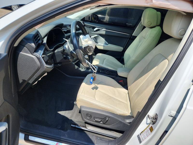 55453826 :رقم المزاد ، WA1DECF31L1102356 vin ، 2020 Audi Q3 مزاد بيع
