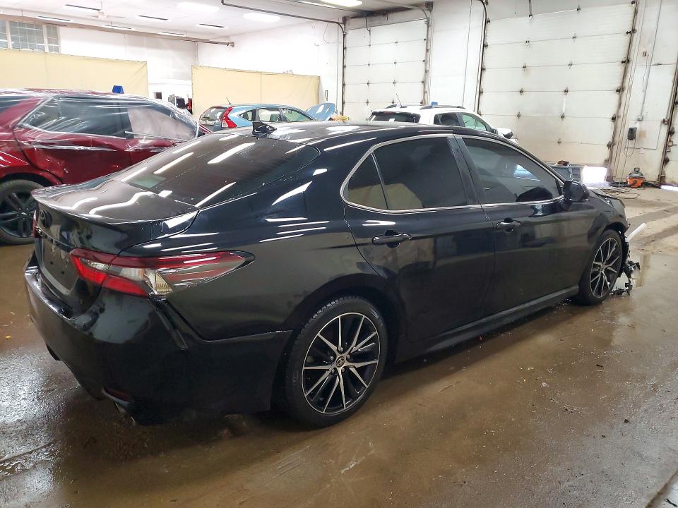 Продажа на аукционе авто 2022 Toyota Camry, vin: 4T1G11AK9NU632962, номер лота: 57935256