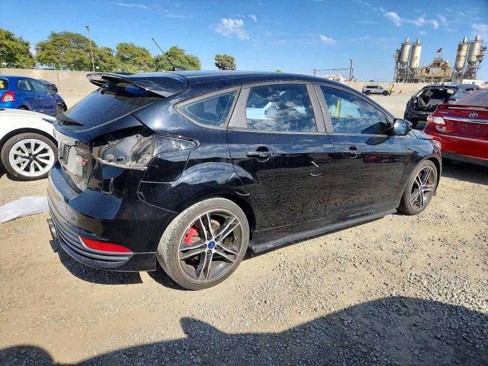 Продажа на аукционе авто 2016 Ford Focus, vin: 1FADP3L98GL405756, номер лота: 57358866