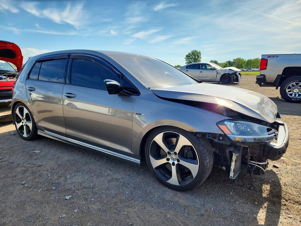 57621396 :رقم المزاد ، WVWLF7AU7GW097159 vin ، 2016 Volkswagen Golf R مزاد بيع