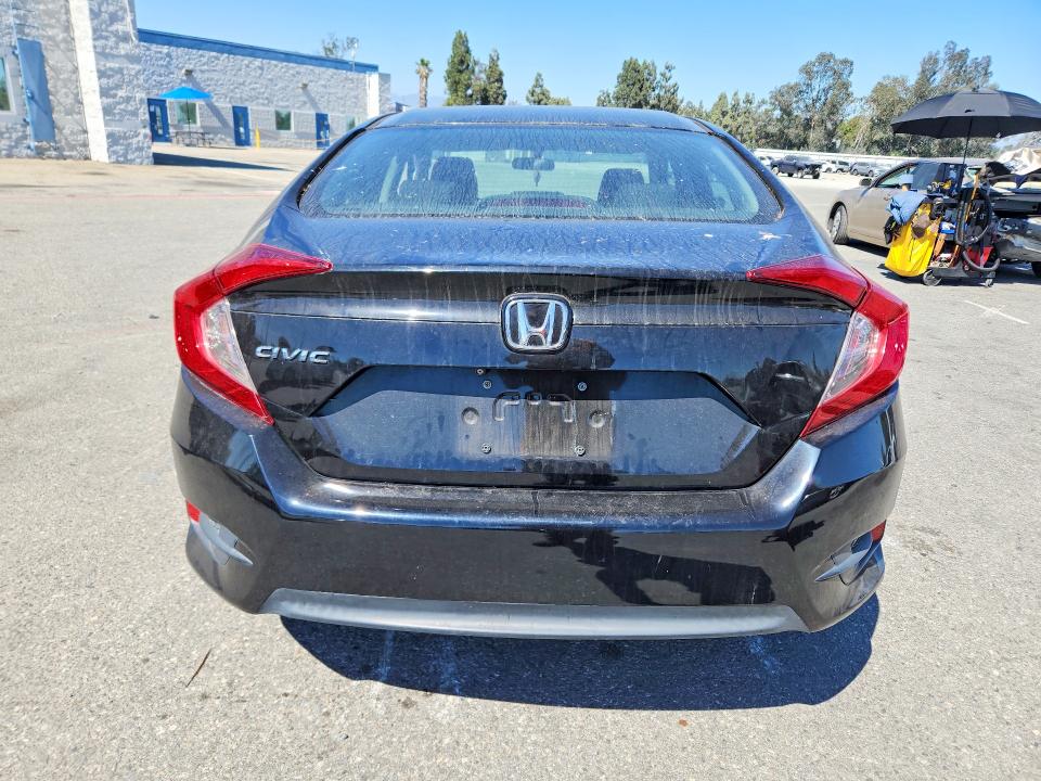 58466106 :رقم المزاد ، 2HGFC2F51HH558139 vin ، 2017 Honda Civic مزاد بيع